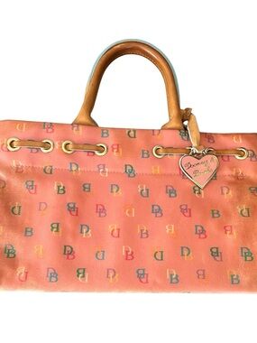 VTG Dooney & Bourke IT Bag Satchel Tote Signature Tote with Heart Charm